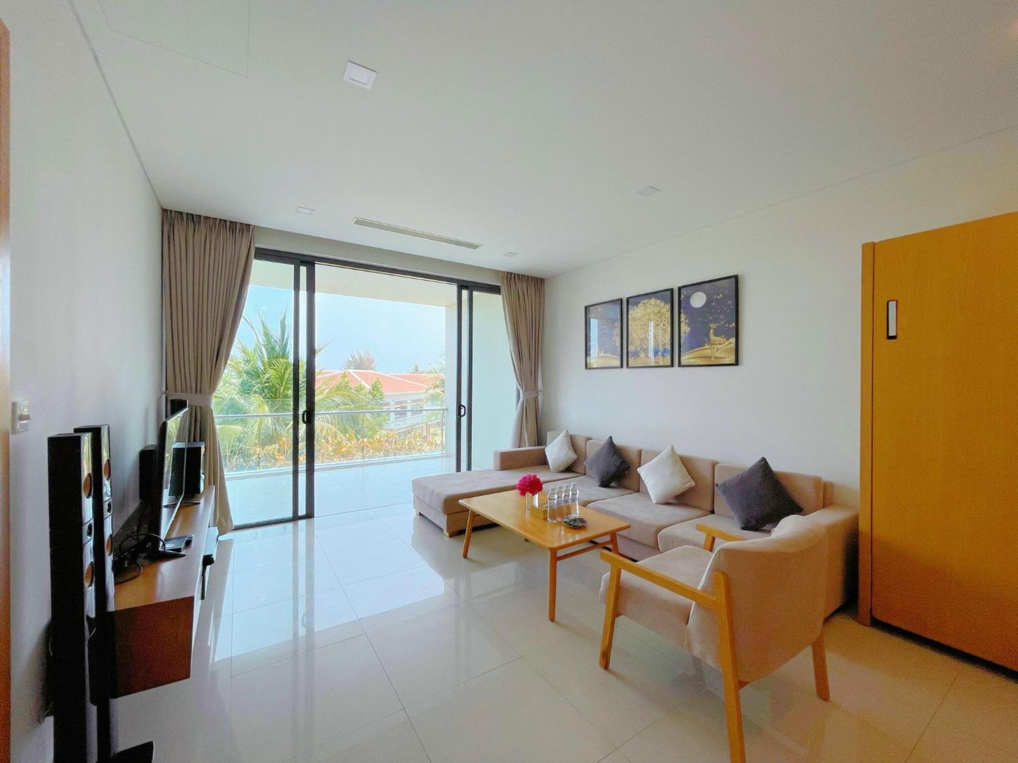 Luxury Dana Beach Resort & Spa Da Nang Oda fotoğraf